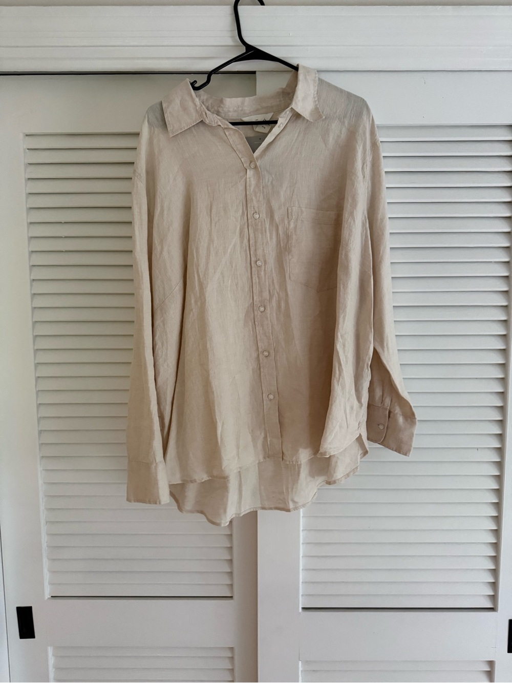 H&M Premium Selection button-down top, 100% linen - Picture 2 of 3